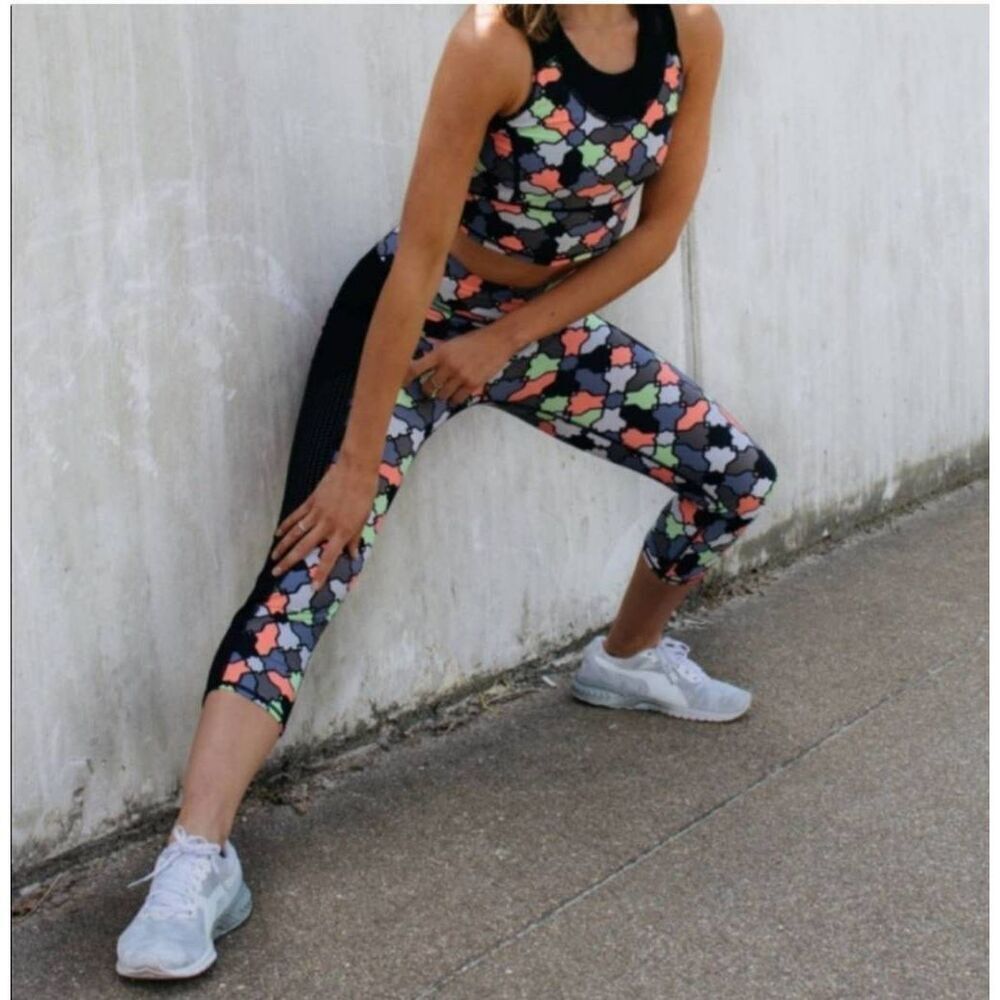 Sweaty betty womens Sz S multicolor Zero gravity Run crop leggings